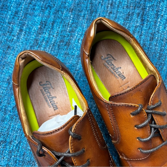 Florsheim Midtown Bike Toe Oxford Dress Shoes in Cognac Smooth Leather - Picture 5 of 9